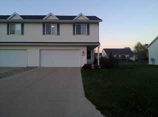 390 Sturges St, Columbus, WI 53925