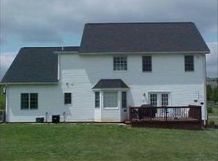 140 Nora Valley Dr, Troutville, VA 24175