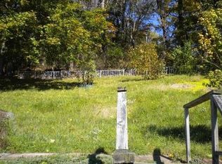 200 Hazen Ave N, Ellwood City, PA 16117