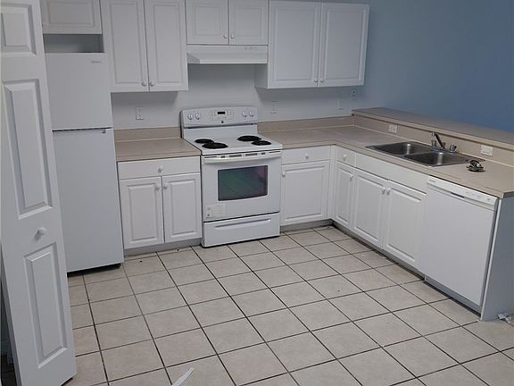 2nd image of 4551 26th St SW