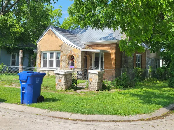 402 A St SE, Miami, OK 74354