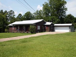 703 N Trinity St, Geneva, AL 36340