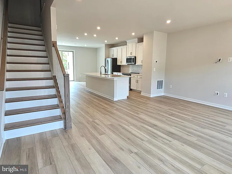 3622 Agate Ln — Photo 9