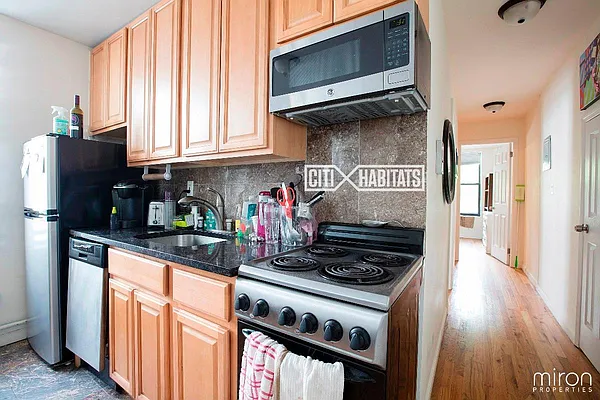 Rented by Miron Properties | media 3