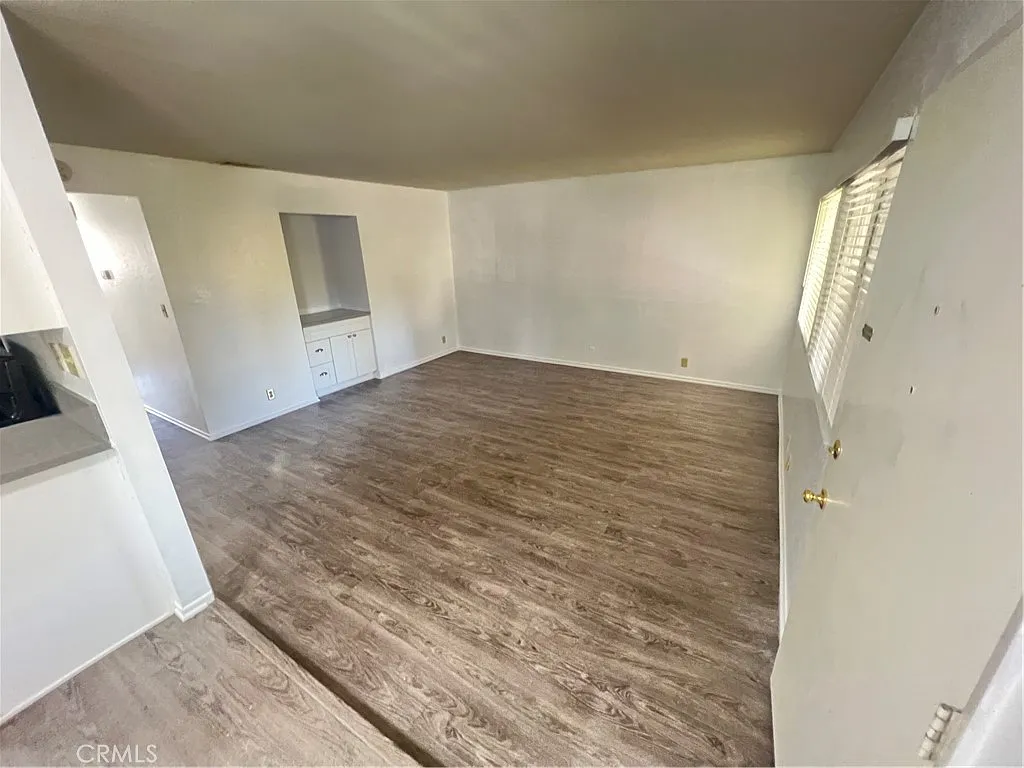 2 bed, 965 sqft, $2,250 — Photo 3
