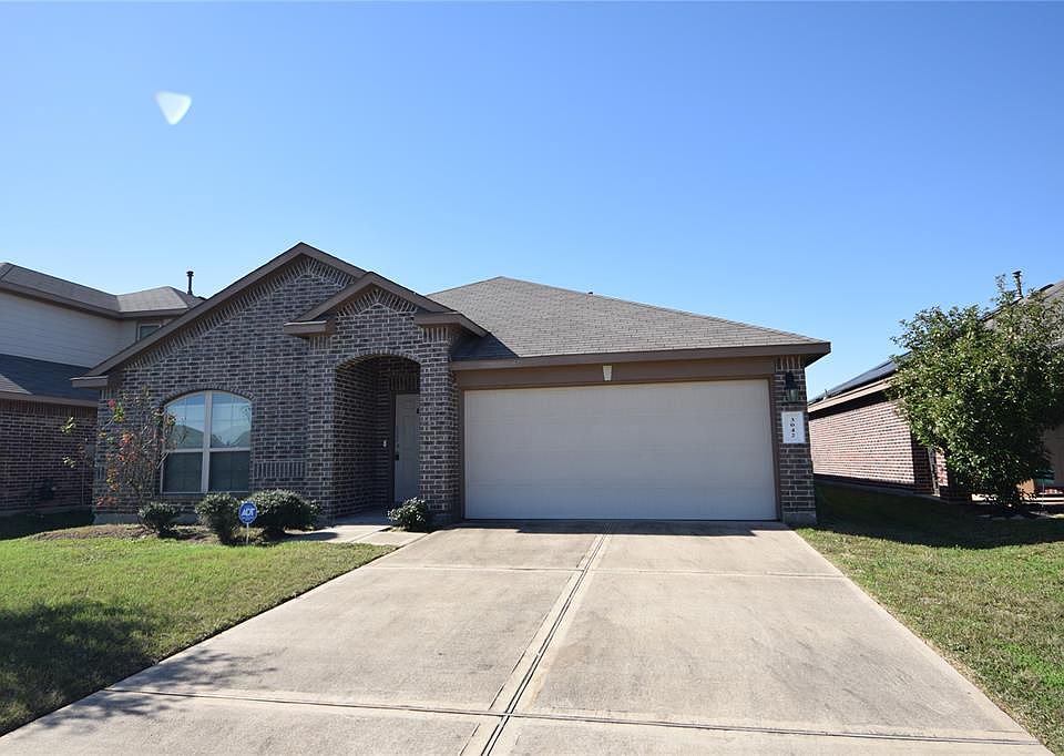 1st image of 3042 Village Creek Dr