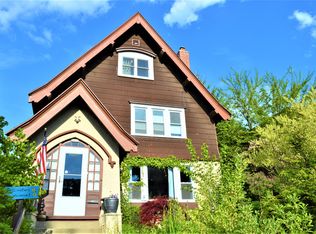 2910 N Cramer St, Milwaukee, WI 53211