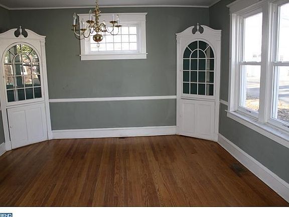 5th image of 403 Grandview Ave