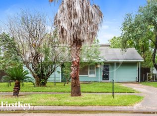 701 22nd Ave N, Texas City, TX 77590