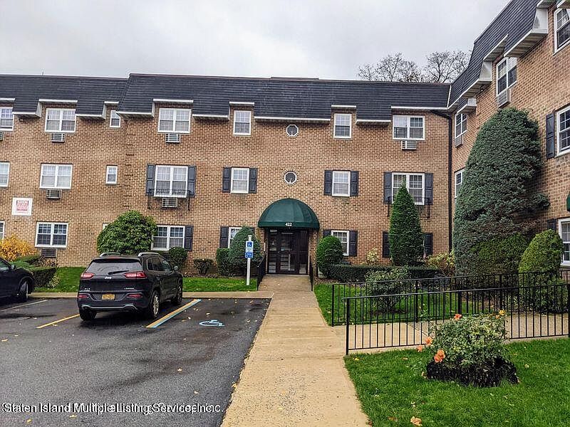 1st image of 422 Maryland Ave APT 1A