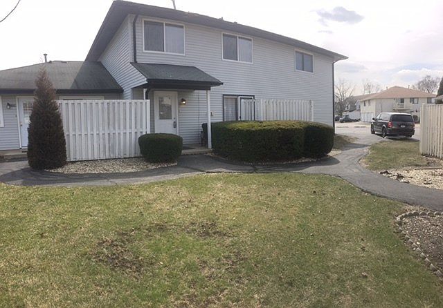 1st image of 2306 Carnation Dr #0