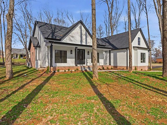 4th image of 210 Cottage Stone Blvd