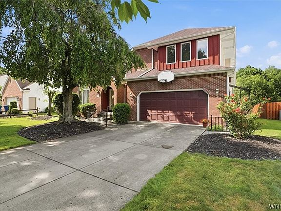 2nd image of 33 Insbrook Ct