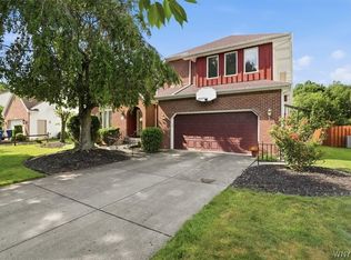 33 Insbrook Ct, East Amherst, NY 14051