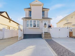 13724 133rd Ave, Jamaica, NY 11436
