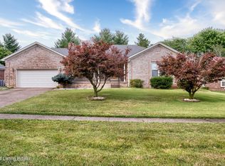 140 Spring Lake Ct, Louisville, KY 40229