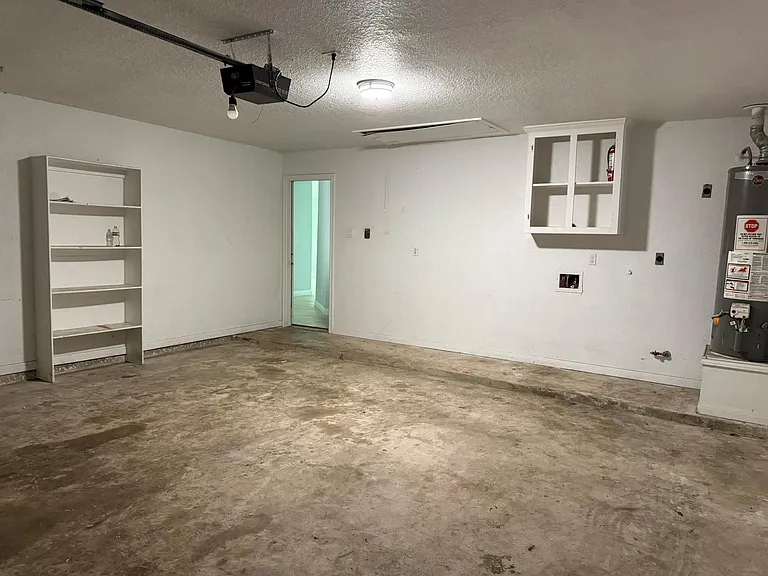 5525 Main St — Photo 23