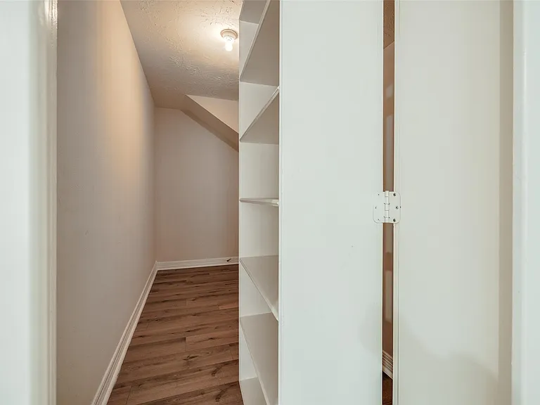 5706 Cielio Bay Ct — Photo 33