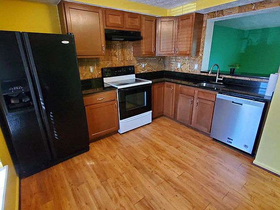 5th image of 6006 Sweet Pea Ct