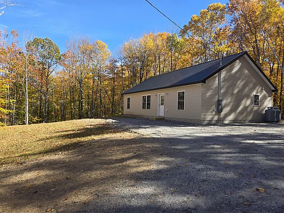 3rd image of 620 Streaked Mountain Road