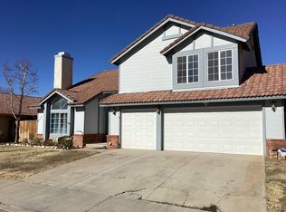 2251 Brighton Ct, Palmdale, CA 93550