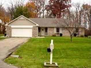 7385 Deerfield Dr, Greenfield, IN 46140