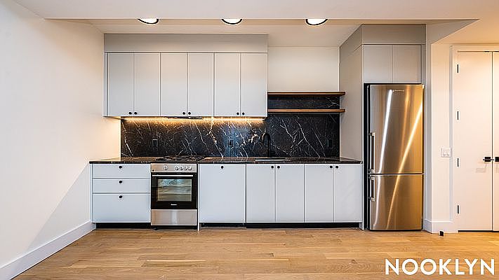 1st image of 250 Gold St #424