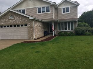 1175 Walter St, Lemont, IL 60439