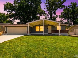 11160 Landseer Dr, Saint Louis, MO 63136