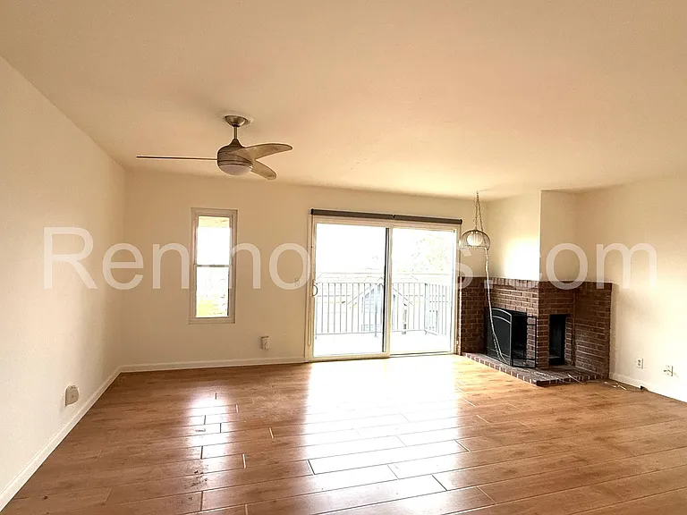 3745C Balboa Ter — Photo 4