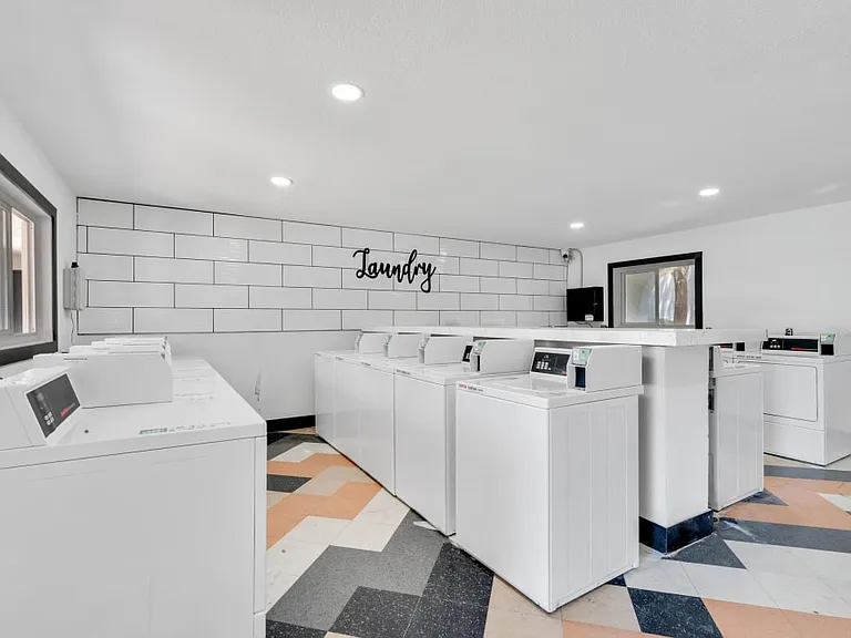 Zoom Apartments — Photo 9