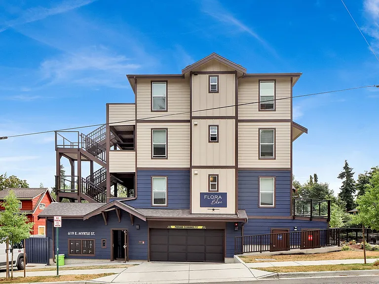 619 E Myrtle St — Photo 38