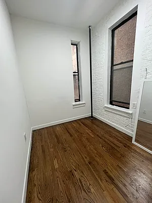 Rented by Bond New York | media 26