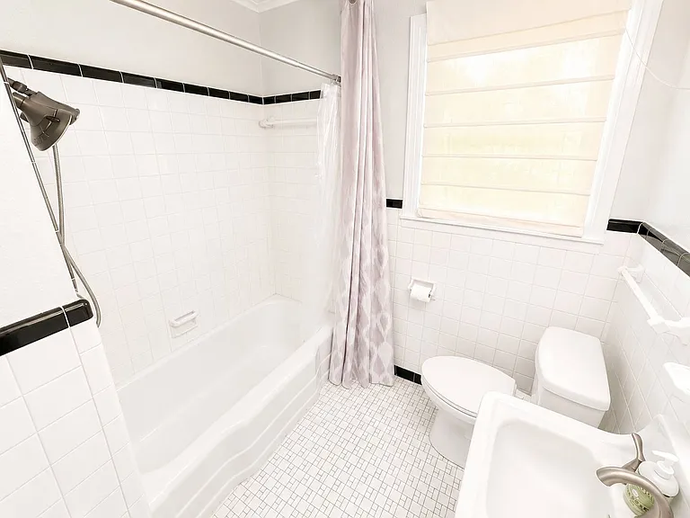4204 Fairfield Ave — Photo 8
