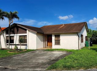 701 SW 99 Court Cir, Miami, FL 33174