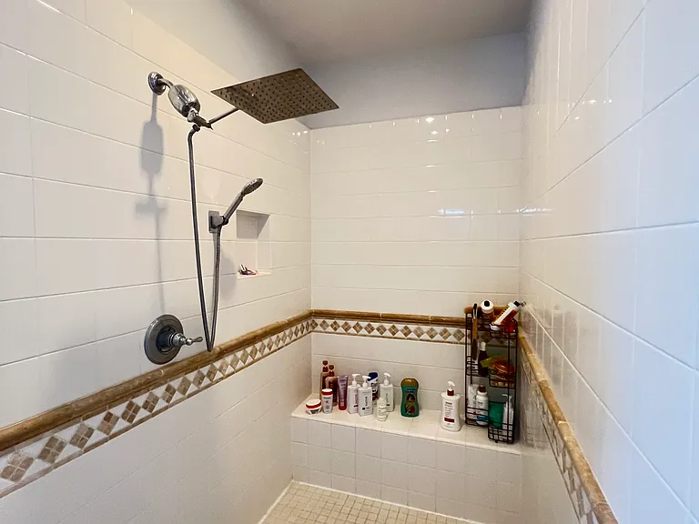6921 Breezy Glen Dr — Photo 22