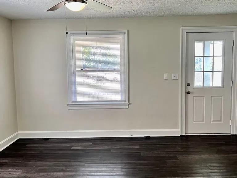1438 Franklin St — Photo 5