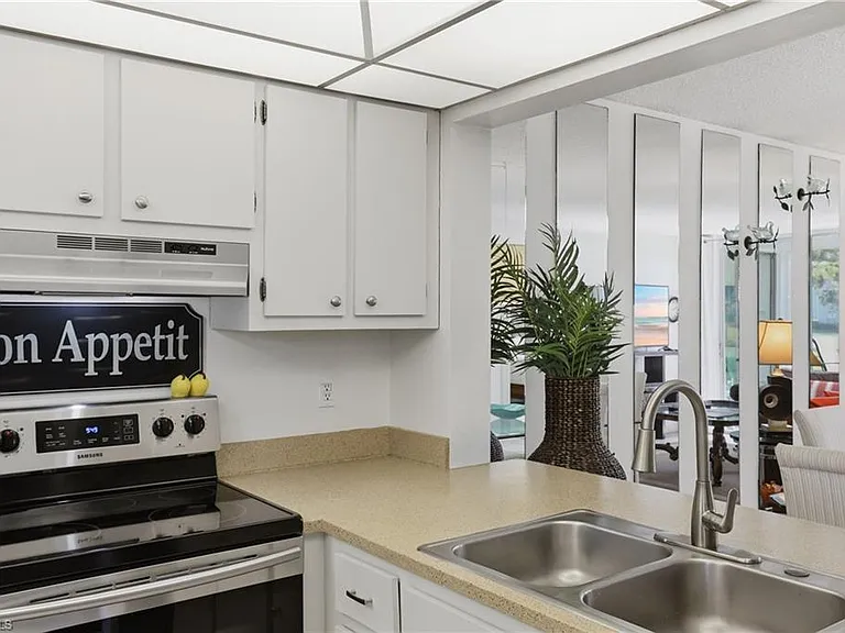 1086 Forest Lakes Dr #106 — Photo 9