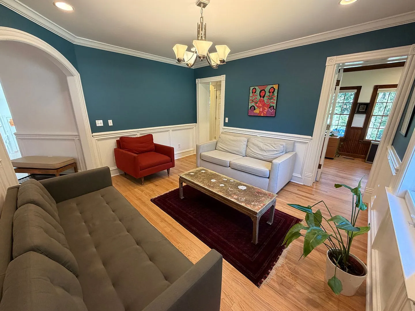 Highly Sought After Shepherds Park Spacious 4 Bedroom Executive Home with Yard — Photo 2