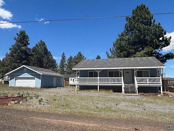 2nd image of 688-035 Hollywood Way