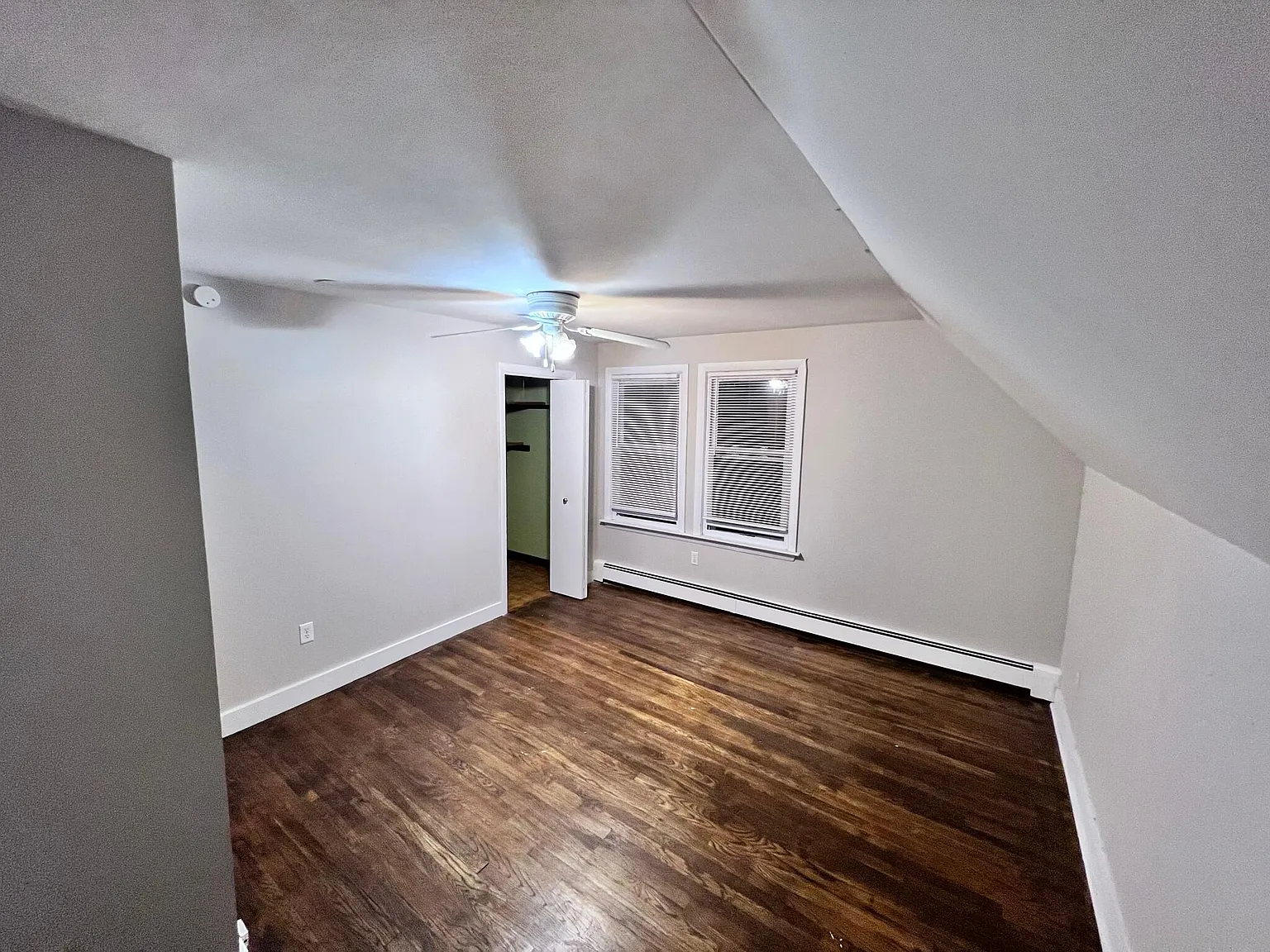 2 bed, 750 sqft, $2,150 — Photo 4