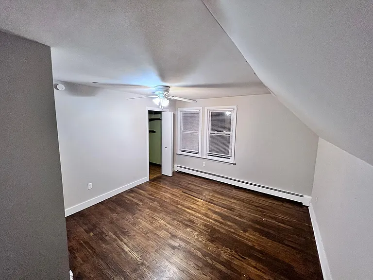 137 Florence St #3 — Photo 4