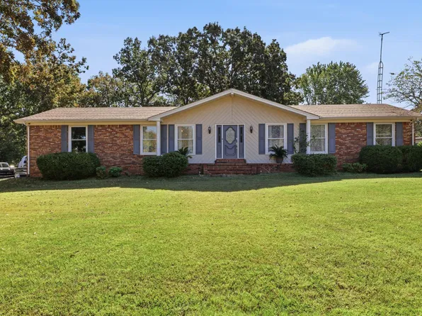 290 West Dr, Murray, KY 42071