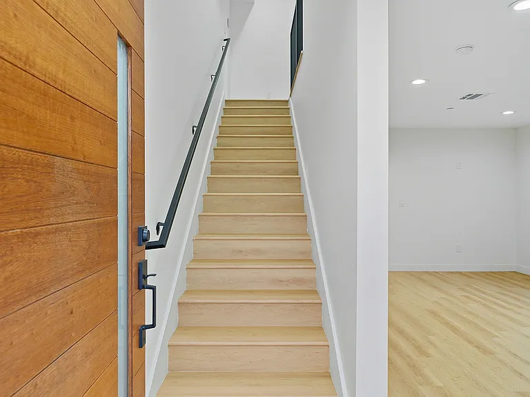 5512 S Manhattan Pl #5512 — Photo 13