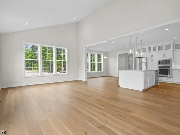 37 Swenson Street, Denville Twp., NJ 07834