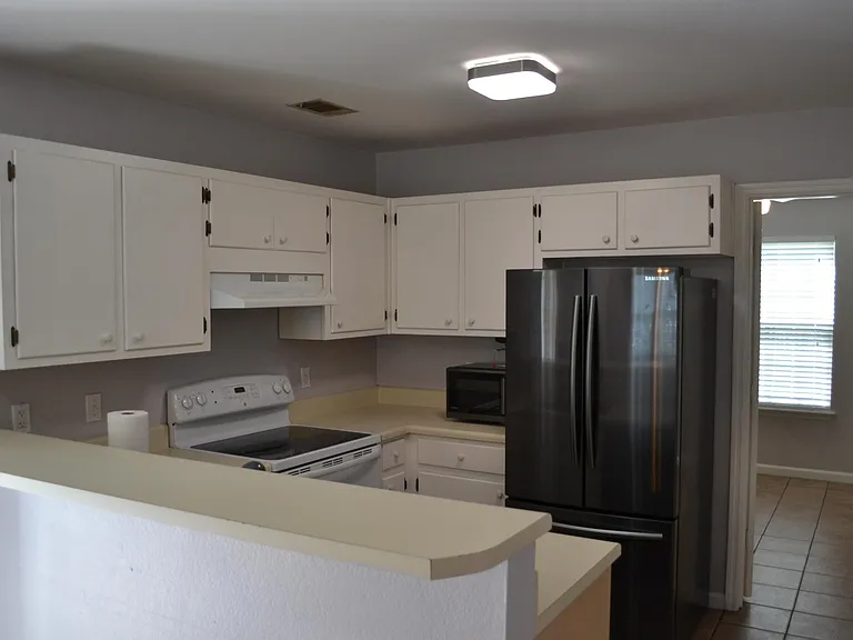 697 Timberwood Cir E — Photo 13