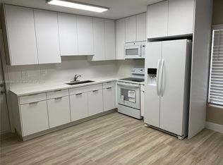2403 NE 183rd St #1, North Miami Beach, FL 33160