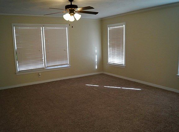 2nd image of 124 Casa Grande Dr