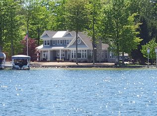 1530 W Long Lake Rd, Traverse City, MI 49685