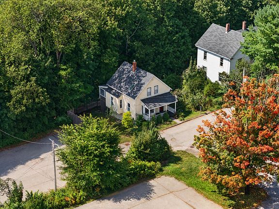 3rd image of 24 Glidden Street
